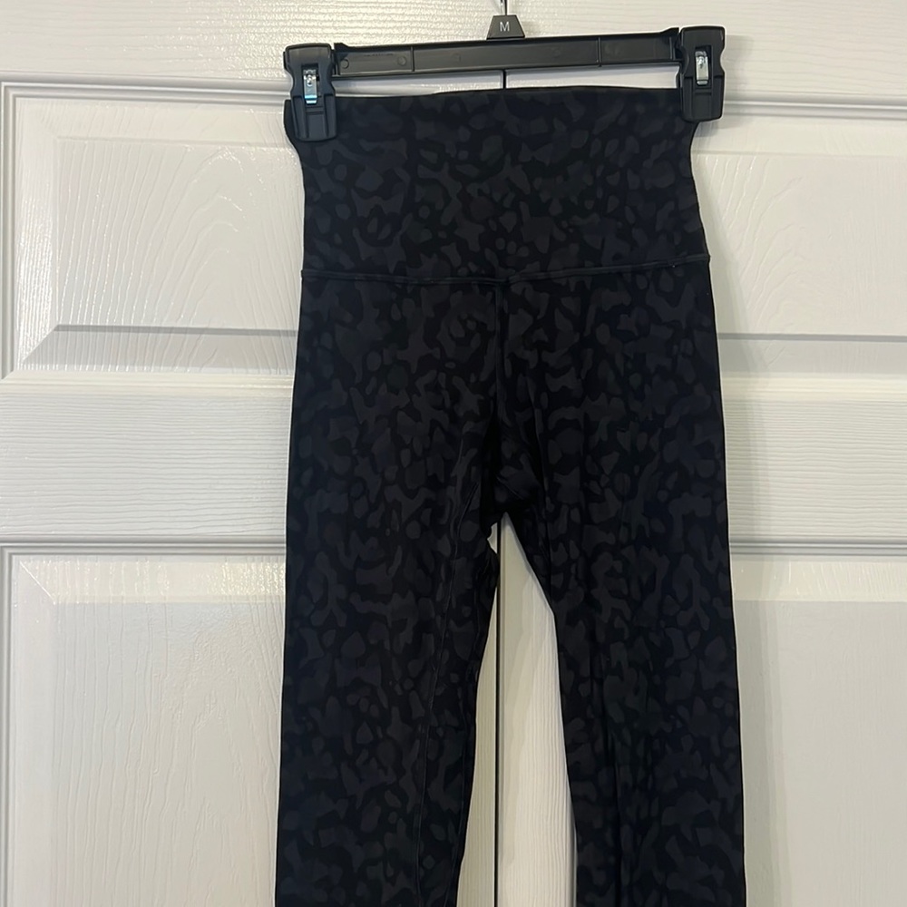 Lululemon high rise Align Pant 28”